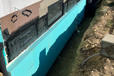 Odkop objekta in sanacija hidroizolacije temeljev